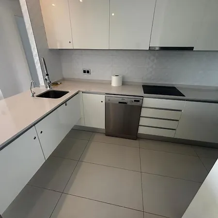 Sunset Drive 9-18 Poniente Apartment