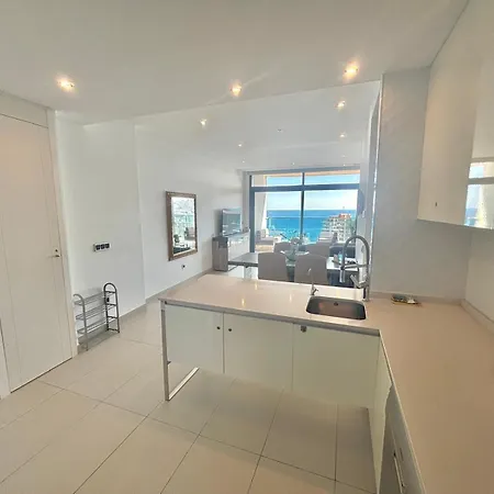 Sunset Drive 9-18 Poniente * Benidorm