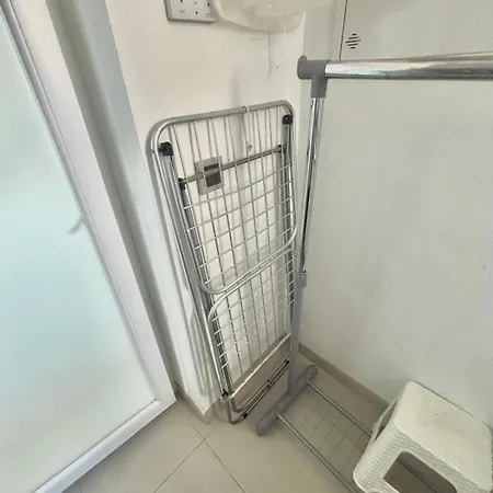 Sunset Drive 9-18 Poniente