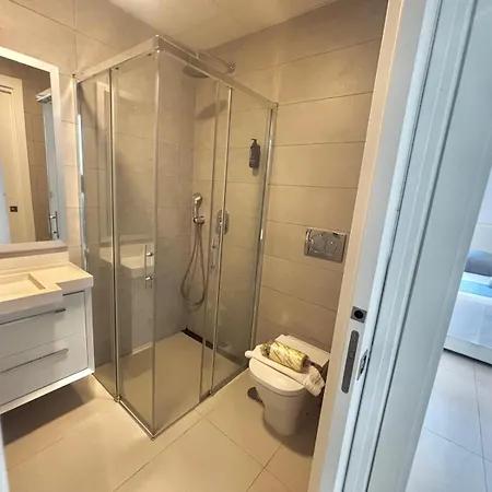 Sunset Drive 9-18 Poniente Apartment