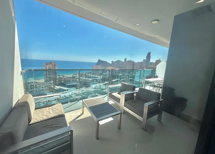 Sunset Drive 9-18 Poniente